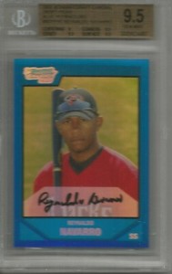 Reynaldo Navarro 2007 Bowman Chrome Blue Refractor Rookie #034/199 BGS 9.5