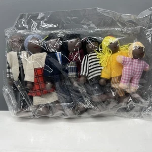 Holz bewegliche Puppen als Afroamerikaner Familie Spielset Mini Menschen Figuren  - Bild 1 von 9