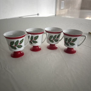 Tazzine da caffè Seyei Christmas Holly Fine China con piedistallo - Set di 4 - Foto 1 di 11