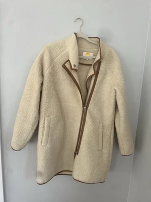 C&C California Jacket Tan Sherpa Teddy Coat Dual Pocket Zip Front Long Sleeve L - Image 1 of 4