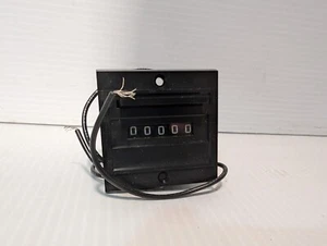 Veeder-Root 743885-211 Mechanical Counter, 5-Digit, 115vac, 5W - Picture 1 of 8