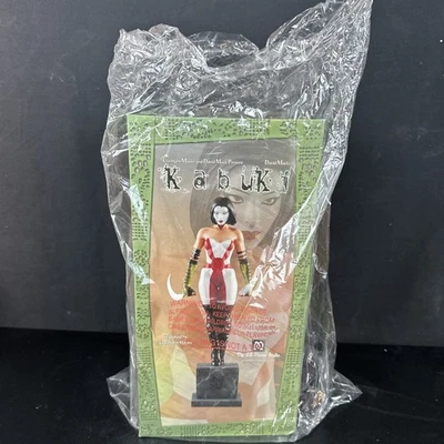 2005 David Mack Clayburn Moore Kabuki Limited Statue 80/1800 - Image 1 of 4