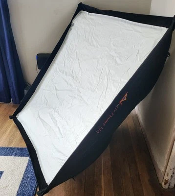 Photoflex Lite Dome Q39 Platinum Series Large Soft Box (40"x30") and Rods  - Image 1 of 4