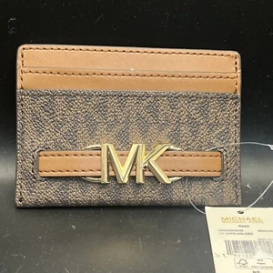 Cartera grande con tarjetero Michael Kors Reed marrón logotipo de firma MK (antes era de $188,00) - Imagen 1 de 7