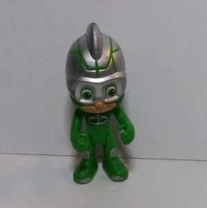 PJ Masks Turbo Blast Racer Gekko w/ Silver Race Helmet Green Cleaned Nice - Picture 1 of 3