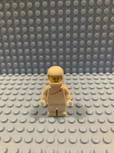 Lego Classic White Spaceman Space Man - Picture 1 of 9