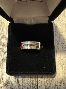 Stainless Steel Men's Ring Silver Plain Beveled Wedding Band - Picture 1 of 2