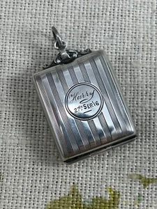 ANTIGUA caja de sellos eduardiana de plata esterlina llavero 1913 grabado 'HARRY 1916" - Imagen 1 de 17