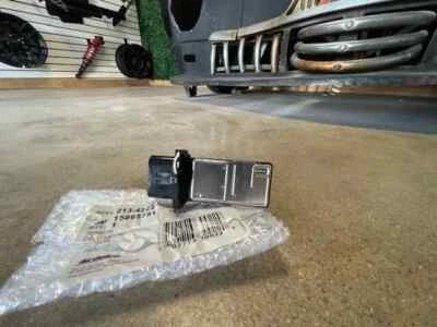 (1) Medidor sensor de masa de aire genuino GM 05-15 C6 Corvette LS2 LS7 LS9 15865791 Foto 1 de 3