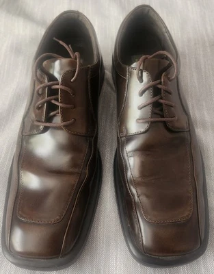 Excelentes Zapatos Kenneth Cole Reaction Cuero Oxford Para Hombre 9M Marrón Con Cordones  Foto 1 de 4