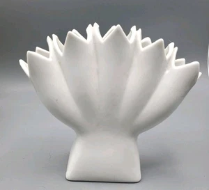 Jarrón vintage de cerámica blanca de tulipán de 5 dedos estilo Art Deco - Imagen 1 de 9