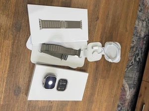apple watch ultra 2 - Photo 1 sur 5