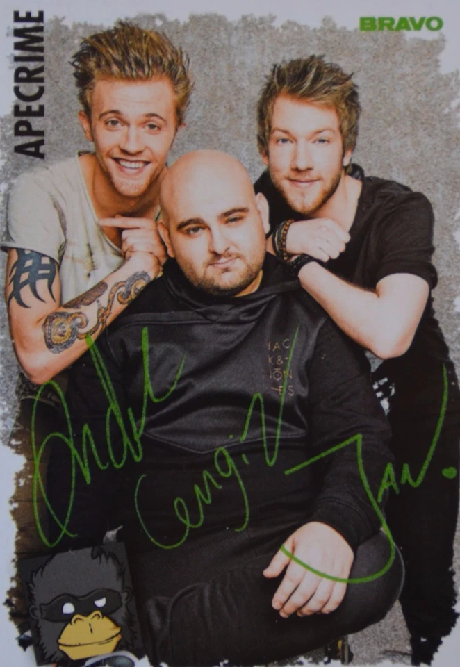 APECRIME - Autogrammkarte - Autogramm Fan Sammlung Clippings NEU - Bild 1 von 1