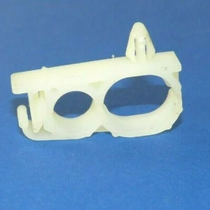 Kenmore Washer: Wire Retainer Clip (P4590) - Picture 1 of 3