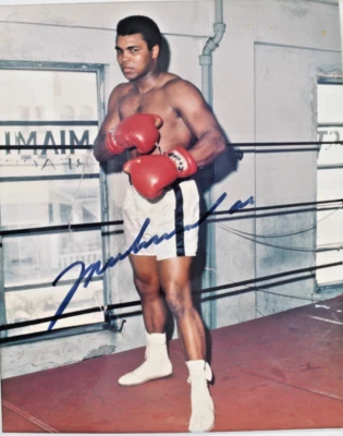Muhammad Ali Signed Autographed 8x10 Photo With Signed Card, Signed Card, COA - Image 1 of 4