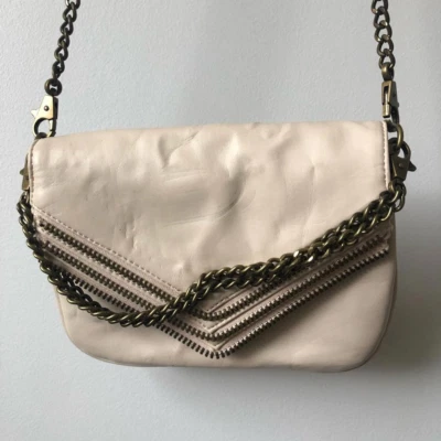 Bolso de mano y hombro Matt and Nat, metal pesado Foto 1 de 4