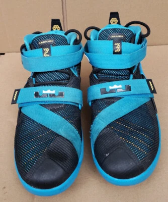 Tenis de baloncesto Nike Lebron Soldier IX 9 azules negros 776471-014 juveniles talla 6 años Foto 1 de 4