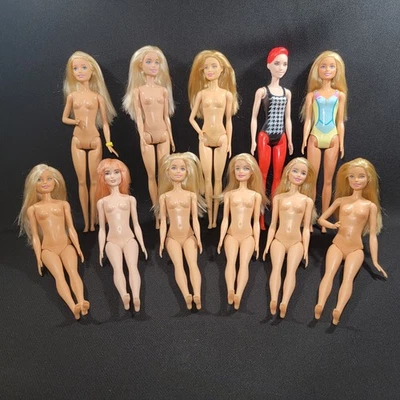 Lote de 11 muñecas Barbie modernas muñecas Barbie desnudas de la era 2000’s  Foto 1 de 2