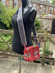 Cath Kidston Cross Body Messenger Bag Lozenge Cherry Red Floral Island KA60 - Picture 1 of 9