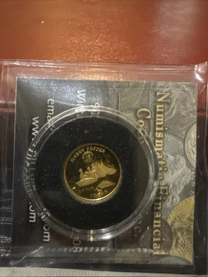 2001 Isle Of Man Harry Potter 1/25 Gold Coin - Image 1 of 4