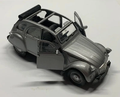 Miniature 2cv Citroën grise à friction Welly 1:36 - Photo 1/4