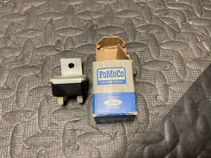 1957-1964 Ford Fairlane Falcon Horn Relay Ranchero Galaxie Thunderbird Comet OEM - Picture 1 of 3