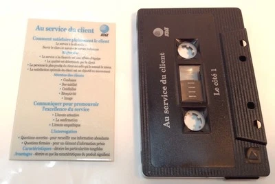 AT&T French Customer Service Tape Cassette AU SERVICE DU CLIENT ~ Cassette Audio - Image 1 of 4
