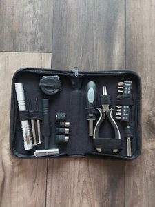 Bey-Berk schwarze Ledertasche 22-teiliges handliches Werkzeugset Set - Bild 1 von 2