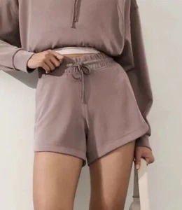 Athleta Seasoft Short Rose Brown High Rise Soft 4" Travel Women Size S New - Picture 1 of 3