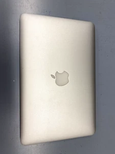 Macbook Air 11-inch 2013 - Picture 1 of 7