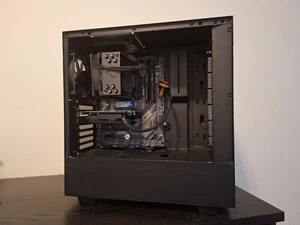 Budget PC - R5 3600 - RX560 4GB - Picture 1 of 3