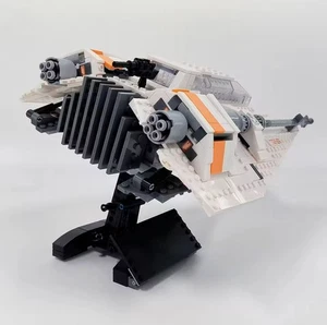 Star Wars Snowspeeder Building Blocks (1006 Pieces) - Picture 1 of 6
