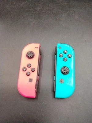 Auténticos Joy-Cons Nintendo Switch (AZUL NEÓN/ROJO NEÓN) Foto 1 de 4