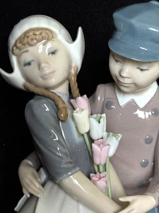 Lladro #5124 SELTENES HOLLÄNDISCHES PAAR IM RUHESTAND mit Tulpen - Bild 1 von 8
