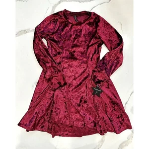 Pixie Lane NWT Long Sleeve Velvet Twirl Dress in Wine Size 8 - Picture 1 of 2