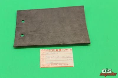 NOS Kawasaki 1980 KDX250 KDX 250 AIR CLEANER FLAP PART# 35019-4002 - Image 1 of 4