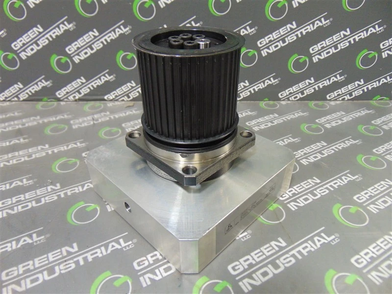 USED Wittenstein alpha LPB 070-MX1-3-121-000 Servo Motor Gearhead DMF: 50/11 - Image 1 of 4