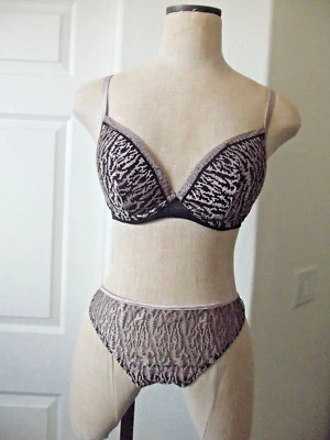 Sujetador push up La Perla etiqueta negra FELINE CHIC polvo negro UW 36C y tanga L Foto 1 de 4