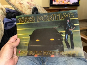 Pontiac 1983 46 páginas folleto de ventas catálogo Grand Prix Bonneville trans am libro - Imagen 1 de 1
