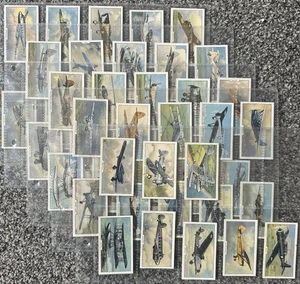 Gallagher Cigarette Cards Aeroplanes 1939 Full Set of 50 In Sleeves - Picture 1 of 2