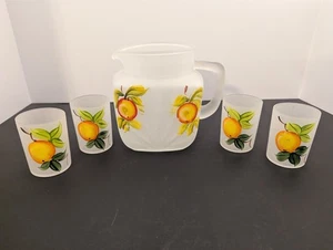 Vintage Hazel Atlas Quadratisch Milchglas Saftkrug Orangen 5,75" mit 4 Gläsern 3"  - Bild 1 von 11