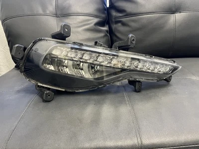 Faro antiniebla lateral derecho Kia K900 2015-2017 (lado pasajero) Foto 1 de 4