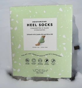 Voesh New York Moisturizing Heel Socks Mint with Jojoba & Olive Oil 1 Pair BNIB - Picture 1 of 3