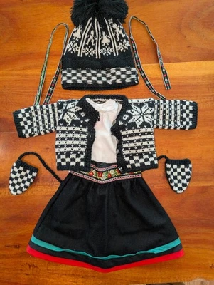 Muñeca Kirsten American Girl traje de invierno y accesorios 2003 con etiqueta AG Foto 1 de 4