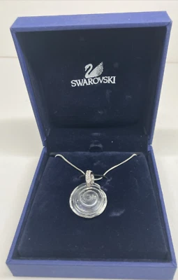 ¡NUEVO! Collar Colgante Swarovski Crystal Society Corte Cristal Concha Firmado Foto 1 de 4