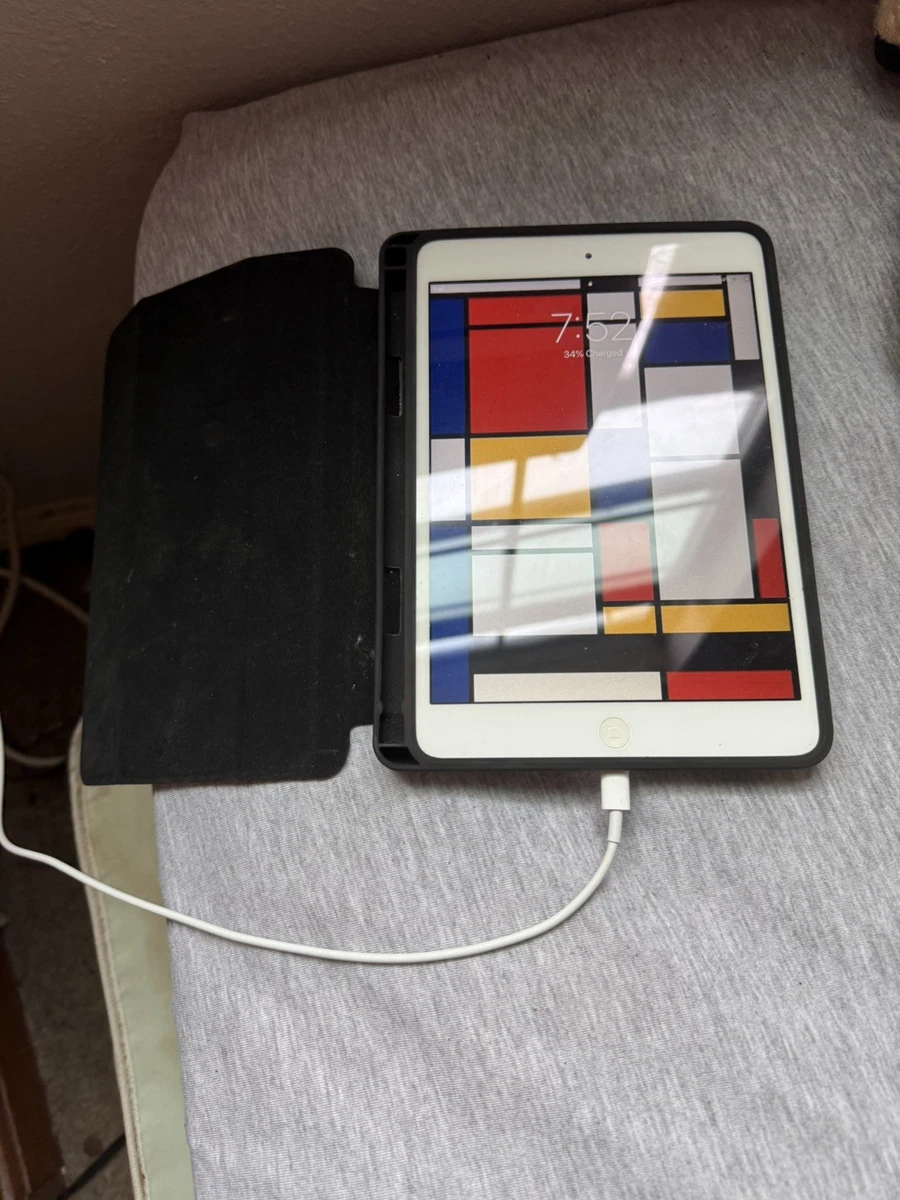 iPad mini 2 wi-fiモデル 16GB ケース付き 美品 Apple iPad mini 2 Wi