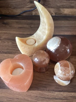 Halbedelstein Citrin ? Selenit? Calcit? Kerzenhalter Mond Herz Kugeln guter Zust - Bild 1 von 4