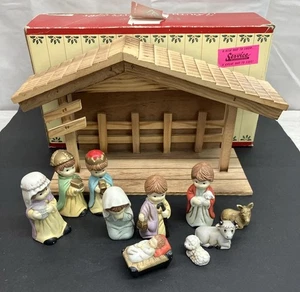 Holly Tree Youth Nativity Set #2026CRT Christmas Please Read Description - Picture 1 of 17