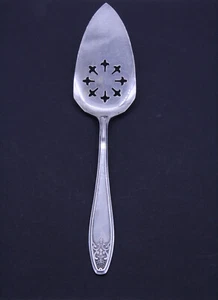 Silverplate Solid Pierced Pie Server - Princess-Lady Doris International Silver - Picture 1 of 7