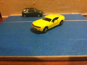 Maßstab 1/87 2015 Chevy Camarro lackiert - Bild 1 von 6